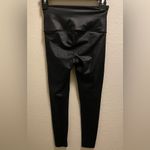 Victoria's Secret  Sport Black High Shine Liquid Legging. Photo 4