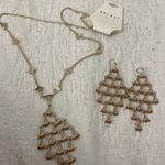 Liz Claiborne Necklace Photo 1