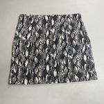 Jolt ‎ Women’s Gray & White Mini Skirt Size 7/28 (Juniors) Photo 4
