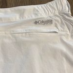 Columbia NWOT  4” Coral Point White‎ Stretch Fishing  Shorts Size 24W Photo 5
