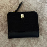 Tommy Hilfiger Black and Gold Wallet Photo 0