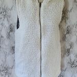 Kori  reversible sherpa vest size medium Photo 0