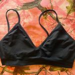 SKIMS black onyx sports bra v neck Photo 3