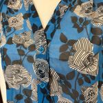 CAbi Women’s Floral Sleeveless Button Up Blouse Size S Photo 2