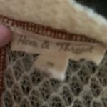 Hem & Thread  Top Photo 3