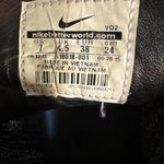 Nike Basketball Shoes Size 7 women’s Photo 5