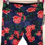 LuLaRoe Capri Jade Floral Roses Athletic Capri Leggings Sz 2X NWT Workout Pants Photo 4