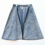 Forever 21 Front zipper acid wash denim skirt Photo 4
