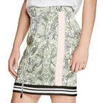 Guess  Reese Snake & Vine Print Front Zipper Stripe Hem Mini Skirt Size 2 XS Photo 0