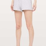 Lululemon On The Fly Short *2.5" Wee Are From Space Nimbus Battleship Size 4 Photo 1
