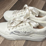 Dolce Vita Harrysun Lace Sneaker Size 6.5 White Wedding Shower NWOT Photo 0
