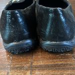 Vionic ALDA Black Snake Print Chain Leather Slip On Driving Loafers Size 6 1/2 Photo 5