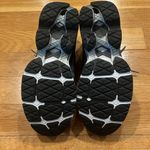 Mizuno  wave 20 D Women’s 11.5 sneakers. MSRP 140 like new Photo 7