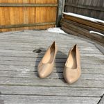 Trotters Pumps Womens 9 Nude Leather Business Career Heels‎ Comfort Soles Tan Photo 4