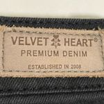 Velvet Heart  · Seze 25 · Betsy Shorts · Button Fly High Rise · Black Wash Photo 8