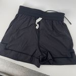 Lululemon Lightweight Mid-Rise Short 3.5" Black Women 2 Unlined Pockets Drawcord Photo 4