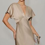 Rihoas Apricot V Neck A Photo 1