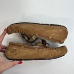 UGG  Sz 6 Dakota Slipper Leather Nubuck Beige Moccasin Slip On Shoes 5612 Women’s Photo 3