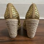 Juicy Couture Kinder Gold Woven Leather Wedge Espadrille Sandals | Size: 9M Photo 7
