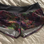 Lululemon  Shorts Hotty Hot 2.5" Low-Rise 8 Photo 2