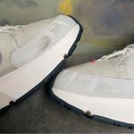 Nike  Air Max INTRLK DQ2904-400 Women’s Sneakers Size 9.5 Photo 2