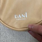 Danielle Nicole Disney Frozen II Olaf crossbody Photo 4