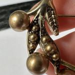 Monet Signed  Faux Pearl Wreath Brooch Pin Gold Tone Photo 2