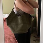 Large suede bucket bag Green Photo 3