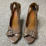 Michael Kors KORS  Peep Toe Buckle Platform Heels Size 7.5 Photo 0