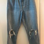 Abercrombie & Fitch  Mom High rise curve love denim jeans Photo 0