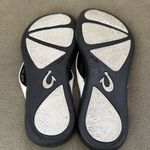 OLUKAI Ho'opio Beach Sandals Thong Flip Photo 5