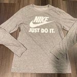 Nike  long sleeve shirt Photo 0
