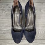 Elizabeth and James Vintage  black / blue stiletto heeled pumps size 7 Photo 2