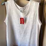 Bonworth  White Textured top nwt pm Photo 0