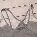 Alo Yoga  gray and white tank top size small petit Photo 1