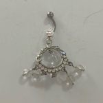 Belly button dangler Photo 0