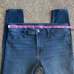 Abercrombie & Fitch Mid-Rise Jean Leggings - Size 28 (6R) Photo 2
