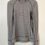 Lululemon 6 Think Fast Long Sleeve in Tonka Stripe Heathered Slate White Photo 4