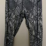 Under Armour  UA HeatGear Legging - Size M - NWT Photo 2