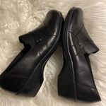 Clarks  Ultimate Collection Women 👞 size 9 W excellent condition see pictures Photo 7