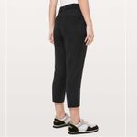 Lululemon  On The Fly Crop Woven Pants 23” in Black Size 6 Photo 2