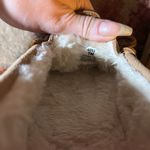 Minnetonka  slippers Photo 1