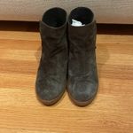 Eric Michael  Women's Green Ankle Boots Size 37 Photo 1