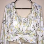 Madden NYC Women’s Floral Print Beige Crop Open Tie Back Long Sleeve Blouse Size undefined Photo 1