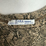 ZARA  copped short sleeved sweatshirt‎ Photo 4