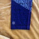 Athleta  Leggings Womens Small Asym Camo Sonar 7/8 Tight Purple Blue EUC Photo 1