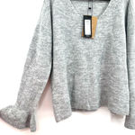 VERO MODA  size Large gray v neck sweater‎ bell sleeves NEW v neck ruffle blouse Photo 2