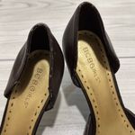 BCBGMAXAZRIA  BCBG Women’s  Kitten Heels Size 7.5 Faux Leather Photo 2