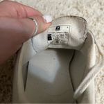 VEJA  Campo Sneaks Size womens 6 Photo 1