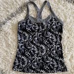 Old Navy  Exercise workout tank built in bra Photo 1